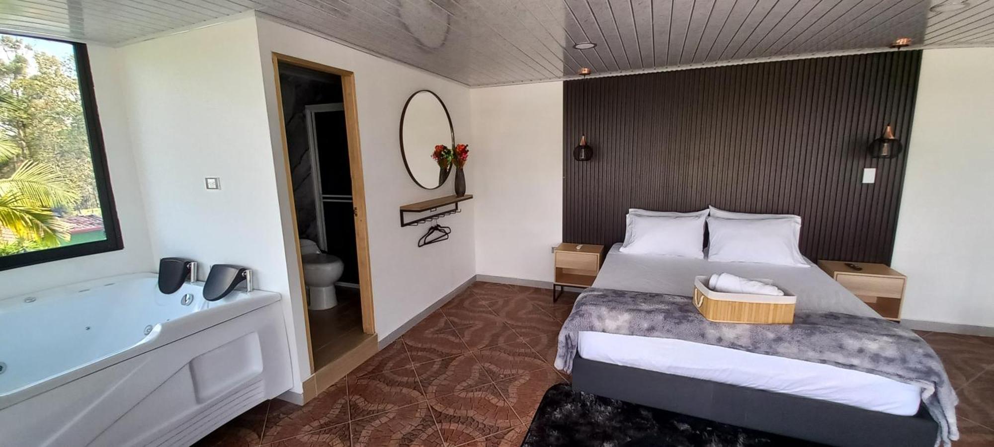 Hotel Mirador Cielo Blue El Penol  المظهر الخارجي الصورة
